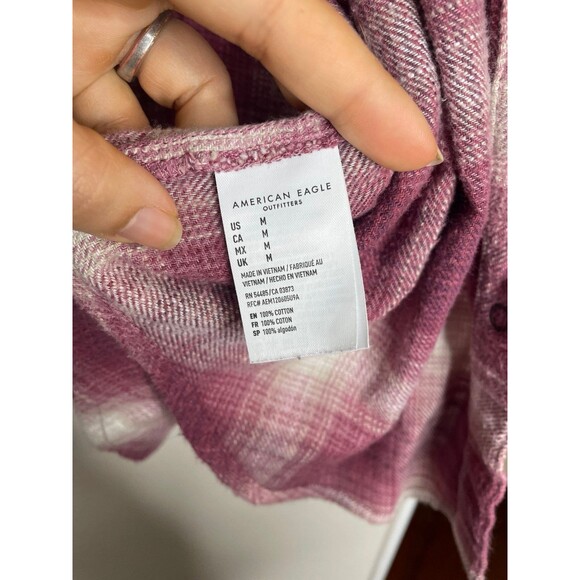 American Eagle Oversized Flannel Shirt Womens M Purple Plaid Soft Button Up - Picture 4 of 4